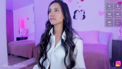 Snapshot of aby_whitee chatting on February 20, 5:55 am Aby online show from February 20, 5:55 am