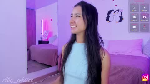Snapshot of aby_whitee chatting on March 1, 3:21 am Aby online show from March 1, 3:21 am