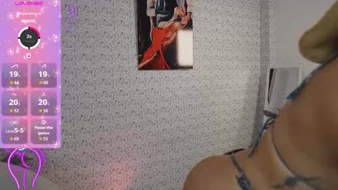 Snapshot of adablue25 chatting on September 20, 3:16 am Ada Blue online show from September 20, 3:16 am