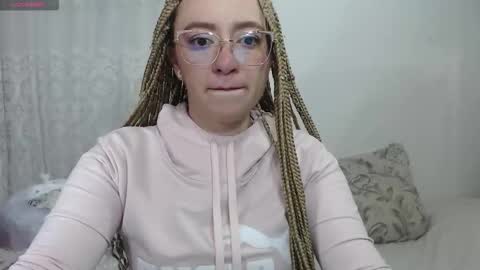 adaraah  online show from December 15, 11:54 pm