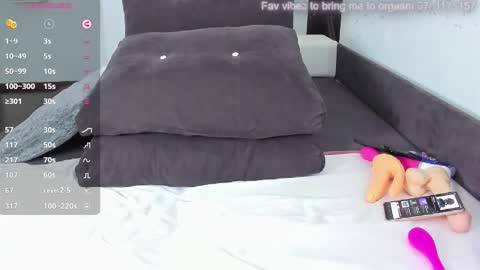 Adda online show from November 5, 6:40 am