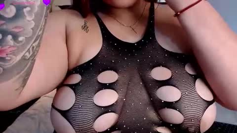 adele cruzz online show from December 17, 10:25 pm