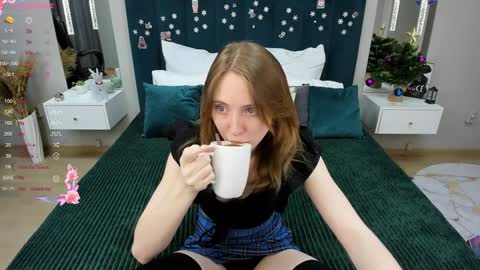 Snapshot of adelina_cowell chatting on January 5, 2:41 pm Adelina online show from January 5, 2:41 pm