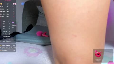 adelinaconte1 online show from May 16, 12:35 am