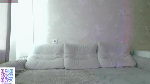 Adel online show from April 1, 2:45 am