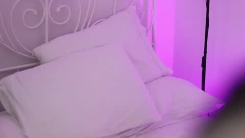 Snapshot of adia_ chatting on December 27, 4:47 am adia_ online show from December 27, 4:47 am
