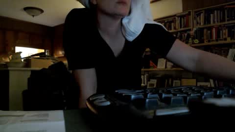 adorable22 online show from January 31, 3:09 am