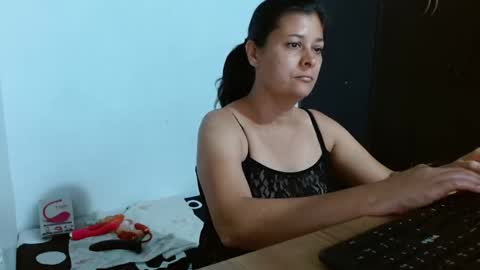Adriana milf online show from January 25, 5:18 am