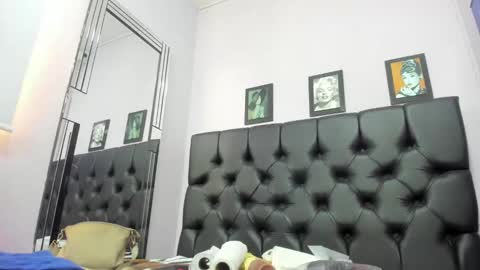 adriana online show from November 19, 5:13 pm