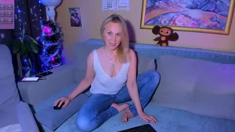 OneAfa online show from December 28, 9:19 pm