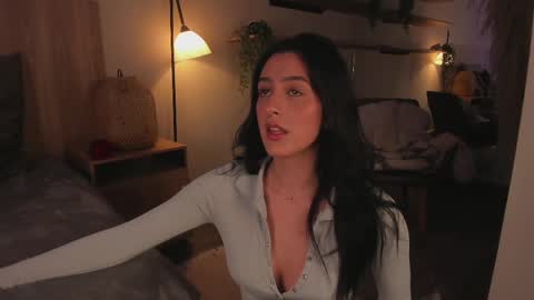 Snapshot of afrodita__25 chatting on March 12, 10:17 pm Emma online show from March 12, 10:17 pm