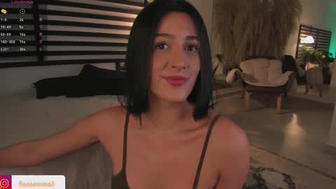 Snapshot of afrodita__25 chatting on February 10, 9:36 pm Emma online show from February 10, 9:36 pm