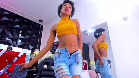 Snapshot of afroditagreenn chatting on January 8, 3:17 pm Afrodita online show from January 8, 3:17 pm