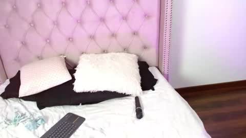 Erika for you online monday to saturday 7am a 2pm Gmt-5 Colombia Time online show from February 15, 12:22 pm