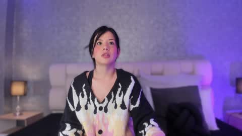 Snapshot of ah_mara chatting on February 8, 11:33 am Ahmara online show from February 8, 11:33 am