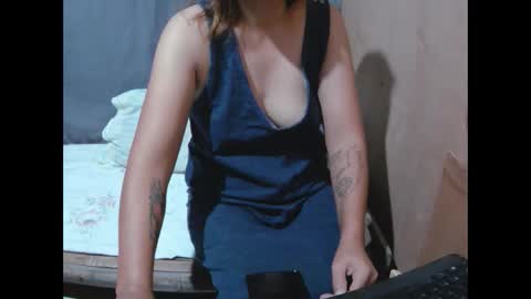 ailenefuckdaddy69 online show from December 15, 8:25 pm