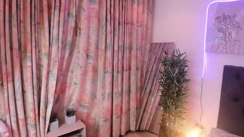 Aisha online show from February 12, 11:29 am