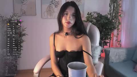 Aisha online show from October 18, 1:58 pm