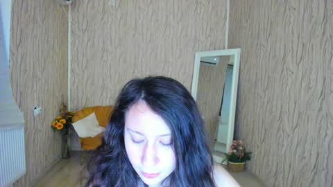 Snapshot of aisharouhi chatting on December 22, 5:23 am Aisha online show from December 22, 5:23 am