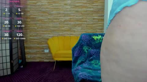 Aisha online show from October 28, 5:02 am