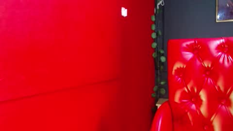 Ahitana Russ online show from February 6, 3:21 am