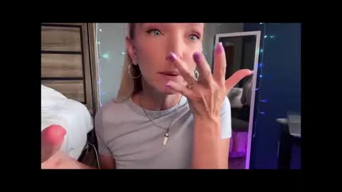 AJ online show from October 15, 7:27 pm