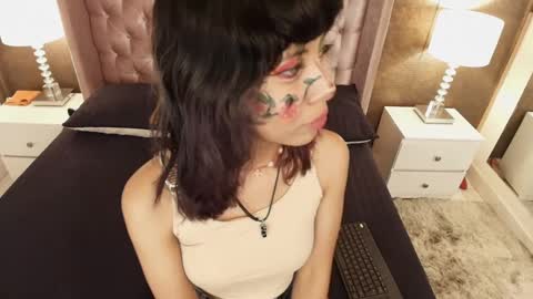 A K A N E  U W U online show from February 24, 2:25 pm