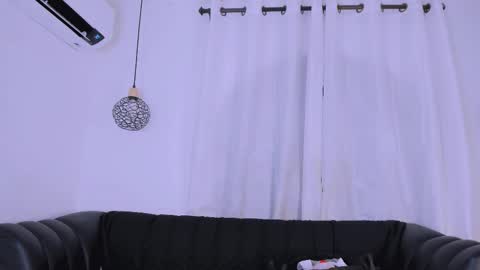 Snapshot of akira_hime chatting on October 10, 2:38 am Akira online show from October 10, 2:38 am