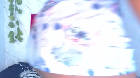 akiracampell online show from November 29, 11:14 am