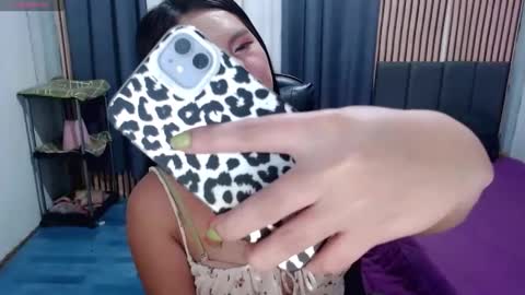 akiragirl_ online show from March 21, 7:41 pm