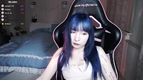 akirahartyx online show from September 30, 4:56 pm