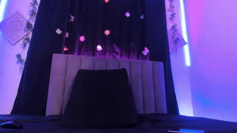 akirastone_ online show from September 23, 12:25 pm