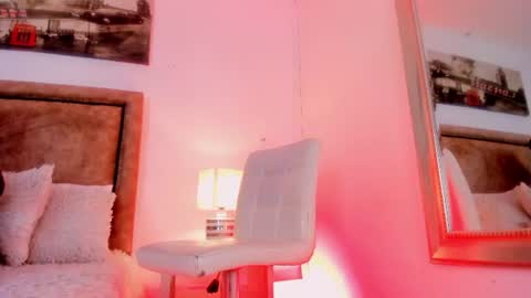alahia77 online show from June 19, 11:57 am