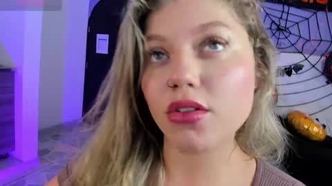 Alaia online show from October 28, 1:50 pm