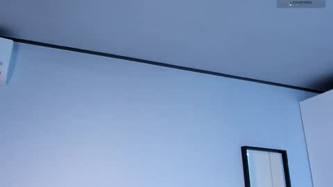     online show from February 11, 8:32 pm