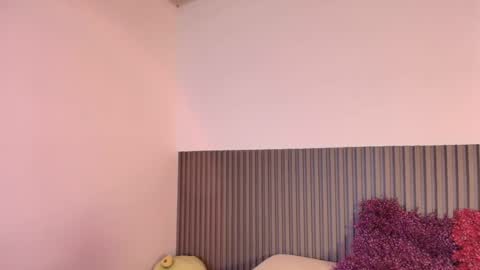 A L A N A  online show from February 12, 11:45 am