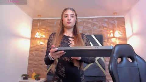 ALANA COX online show from November 6, 12:16 am