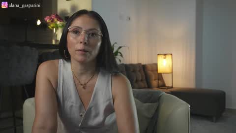 Alana Gasparini online show from November 14, 2:33 am