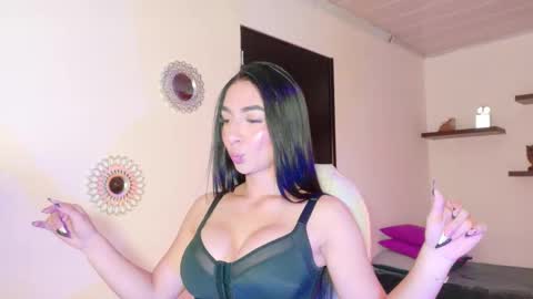 Maeve  online show from January 11, 11:48 am