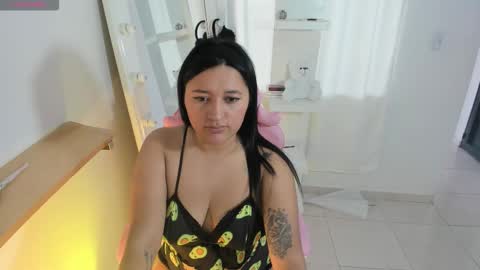 Snapshot of alana_t2 chatting on September 17, 2:26 pm alana online show from September 17, 2:26 pm