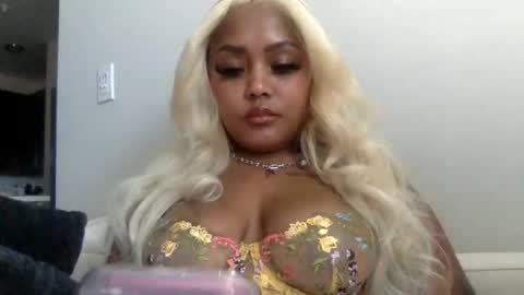 alanaaheartttt online show from November 4, 7:08 pm