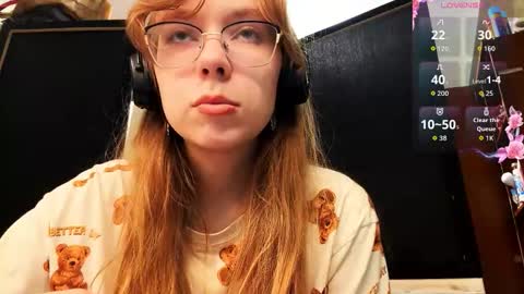 Stella online show from November 6, 3:18 pm