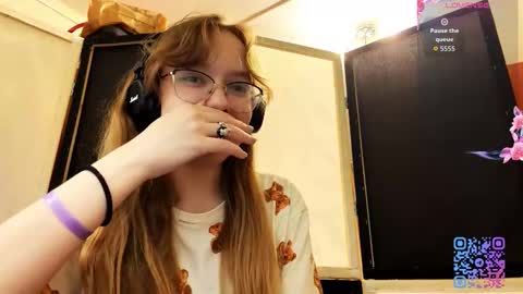 Stella online show from November 5, 3:06 pm