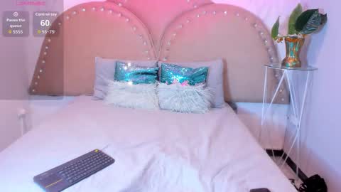 alanna_blaze online show from November 13, 12:59 pm