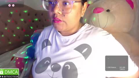 Snapshot of alanna_brunette chatting on December 29, 1:02 am lanna online show from December 29, 1:02 am