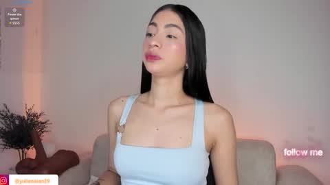    online show from November 19, 11:10 am