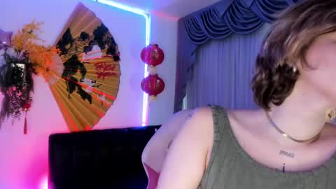 Snapshot of albaandthayron chatting on March 6, 12:09 pm albaandthayron online show from March 6, 12:09 pm