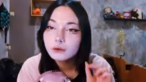 Im Katrina online show from November 30, 3:38 pm