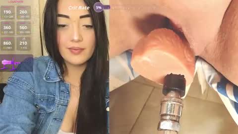 Snapshot of aleja20_ chatting on September 12, 4:57 am joha online show from September 12, 4:57 am