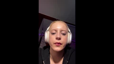 Milana online show from June 20, 4:43 pm